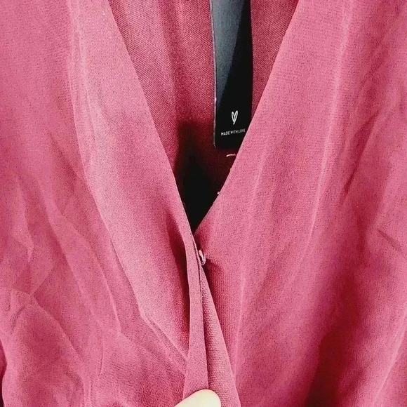 Lulu's Women's Chiffon Cold Shoulder Wrap Burgundy Romper Size S - Picture 7 of 9
